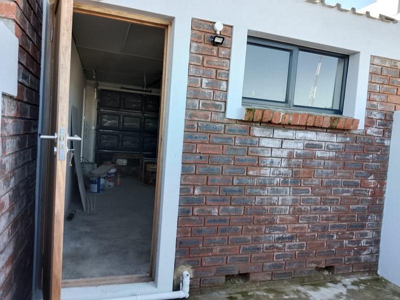 3 Bedroom Property for Sale in Albertinia Western Cape